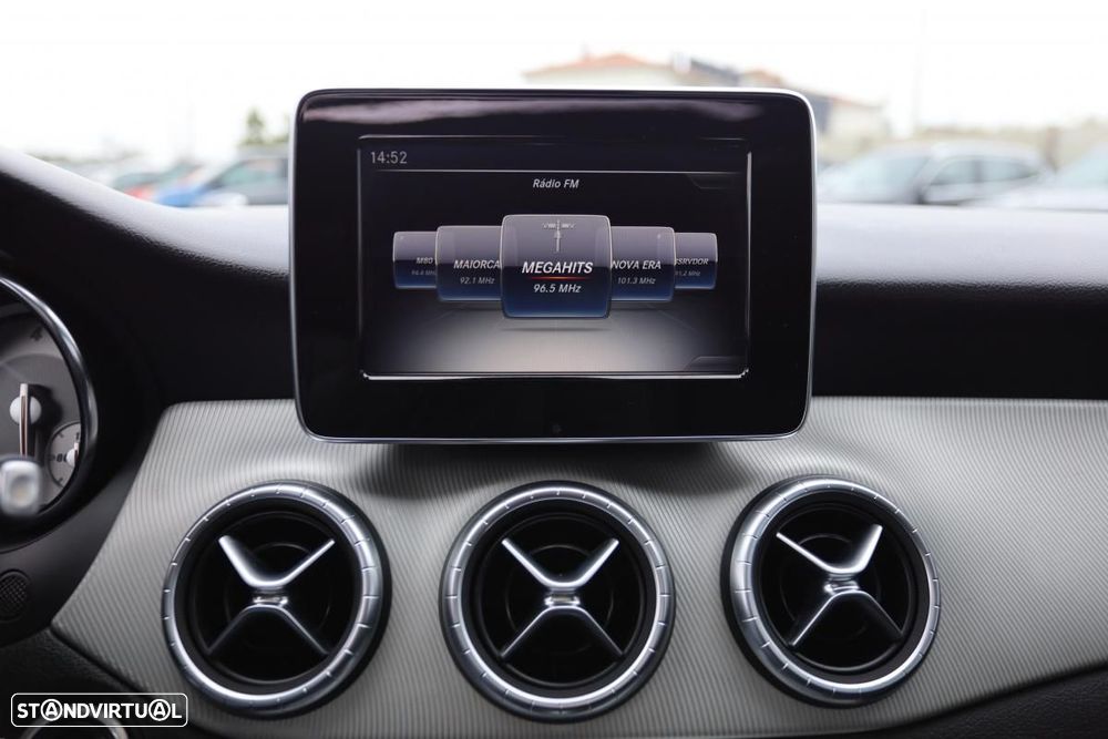 Mercedes-Benz CLA 200 d Shooting Brake Urban Aut. - 9