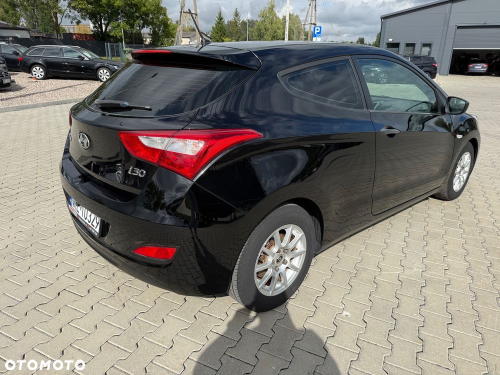 Hyundai i30 1.4 Premium - 11
