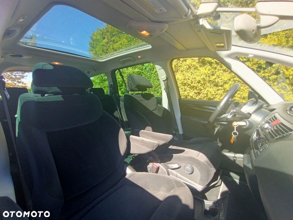 Citroën C4 Picasso 2.0 HDi FAP EGS6 Exclusive - 12