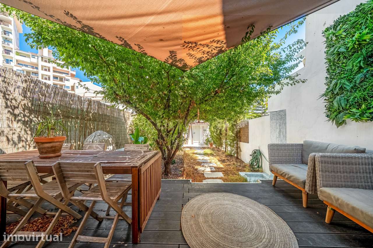 Moradia T2 com anexo e jardim no Montechoro, Albufeira - Grande imagem: 4/32