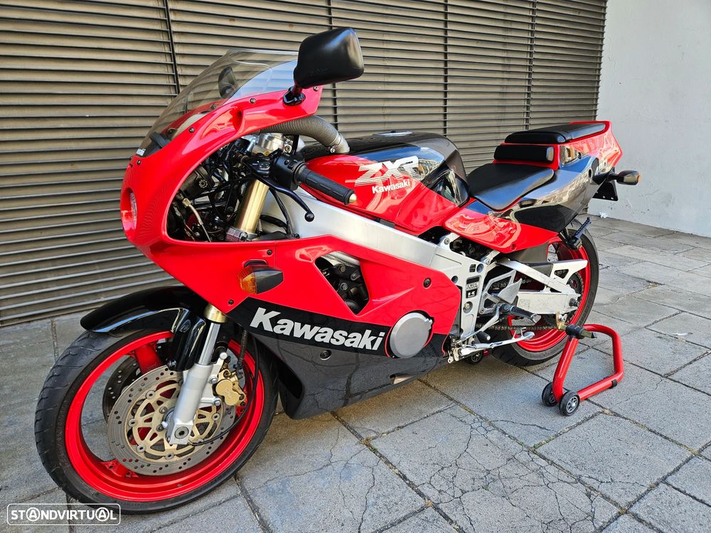 Kawasaki ZXR 400 - 16