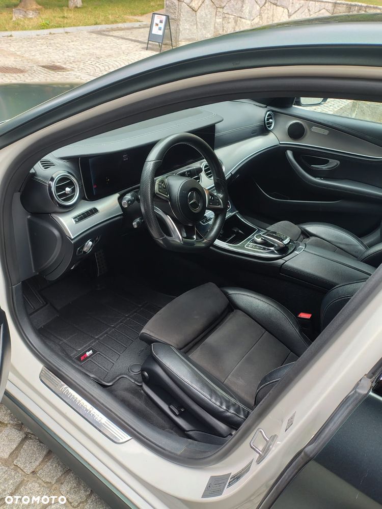 Mercedes-Benz Klasa E 220 d 4-Matic 9G-TRONIC - 6