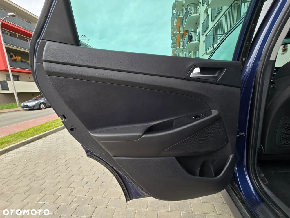 Hyundai Tucson 1.6 GDI BlueDrive Style 2WD - 14