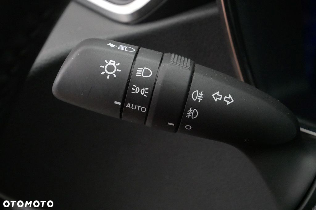 Toyota Corolla - 25