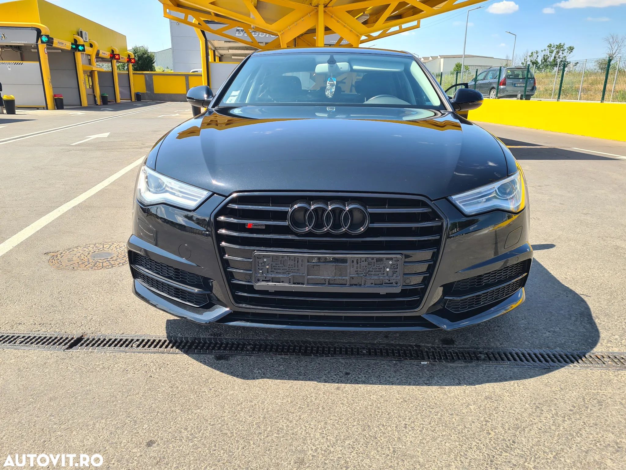 Audi A6 Avant 2.0 TDI Ultra S tronic - 1
