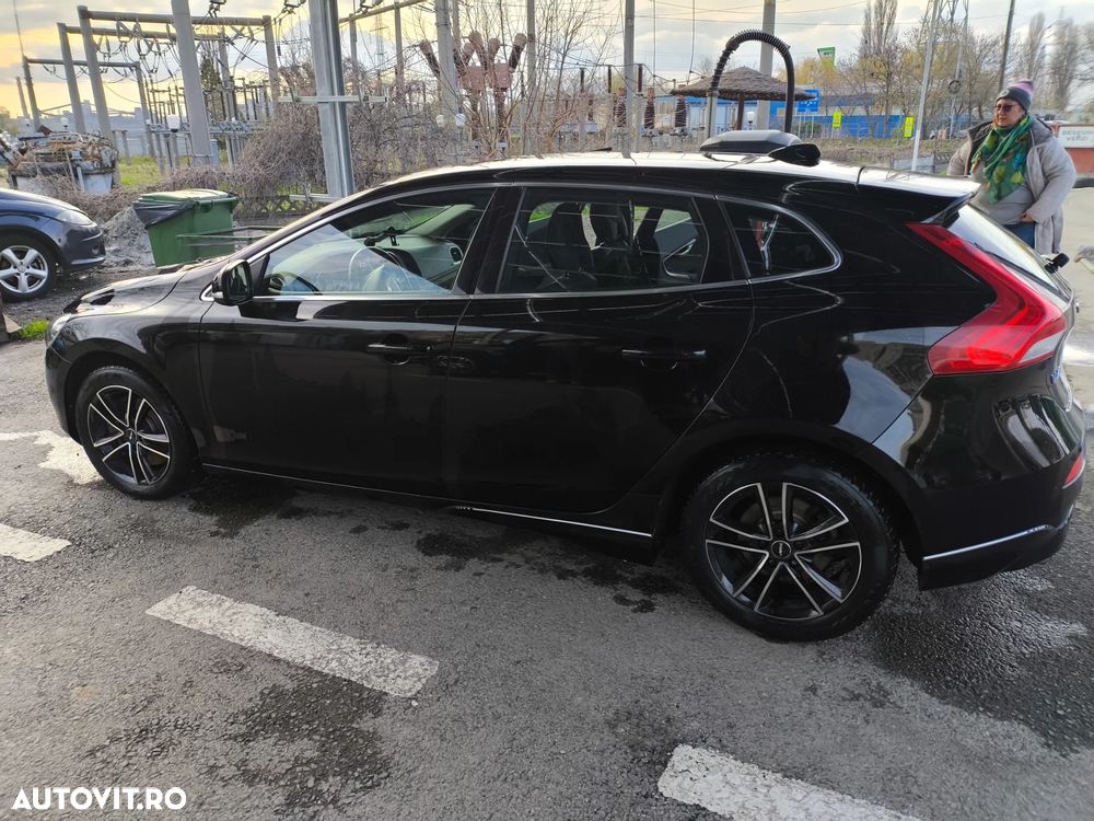 Volvo V40 D3 Momentum - 2