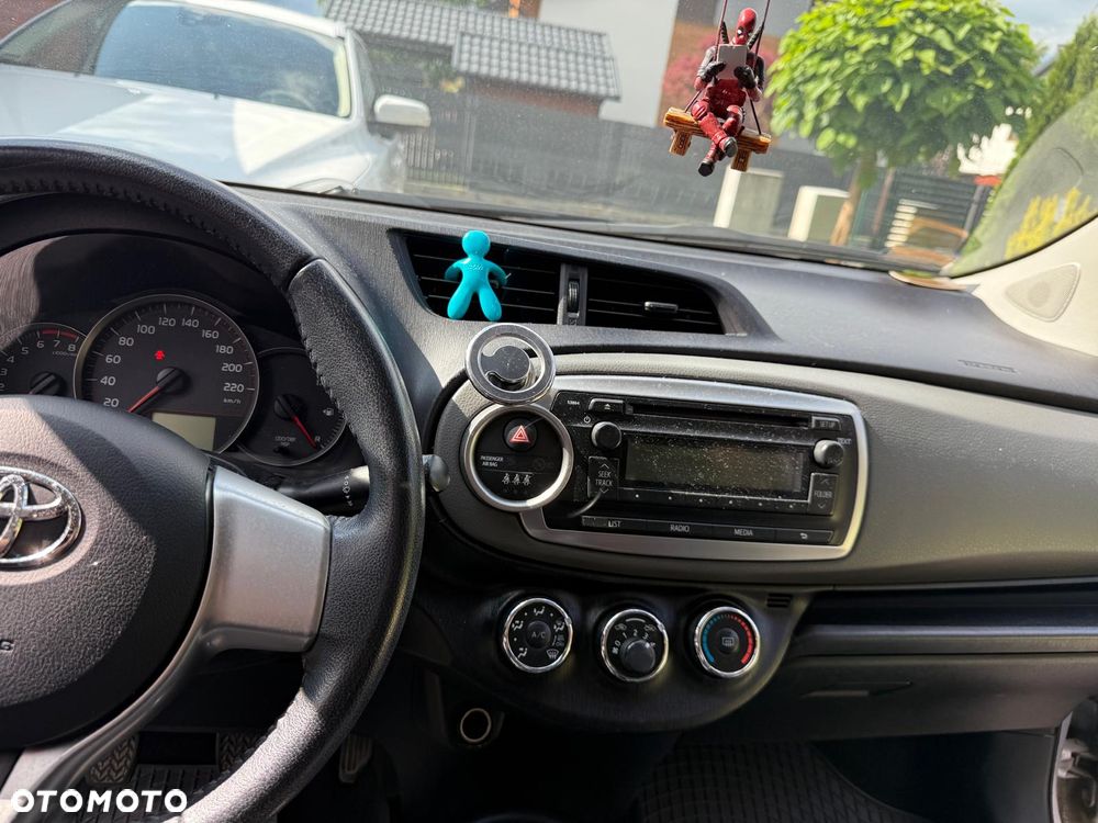 Toyota Yaris 1.33 Active - 11