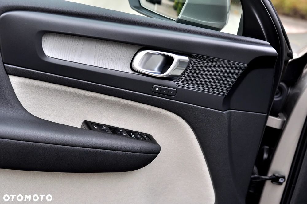 Volvo XC 40 T3 Inscription - 19