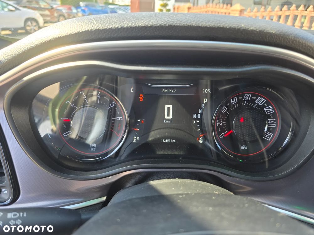 Dodge Challenger - 22