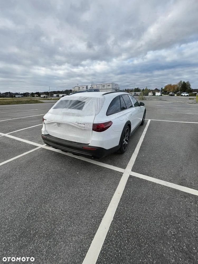 Mercedes-Benz Klasa E 220 d mHEV 4-Matic All-Terrain Avantgarde 9G-Tronic - 5