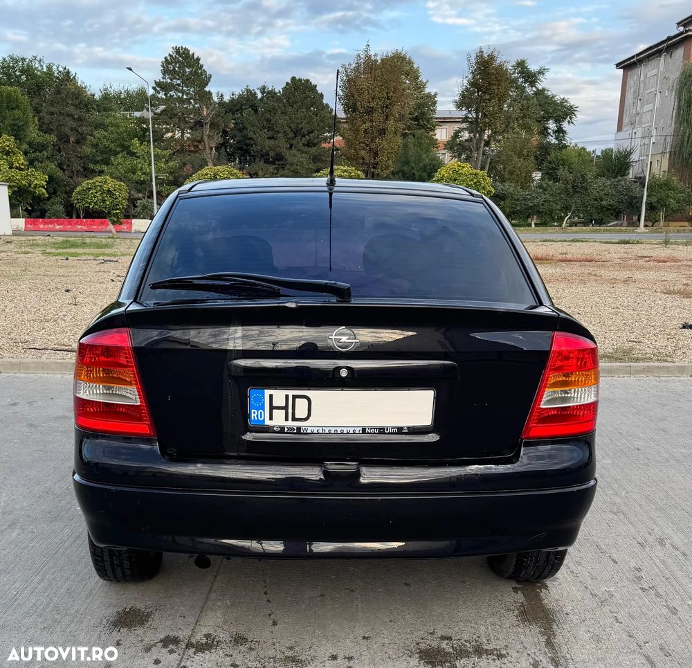 Opel Astra - 2