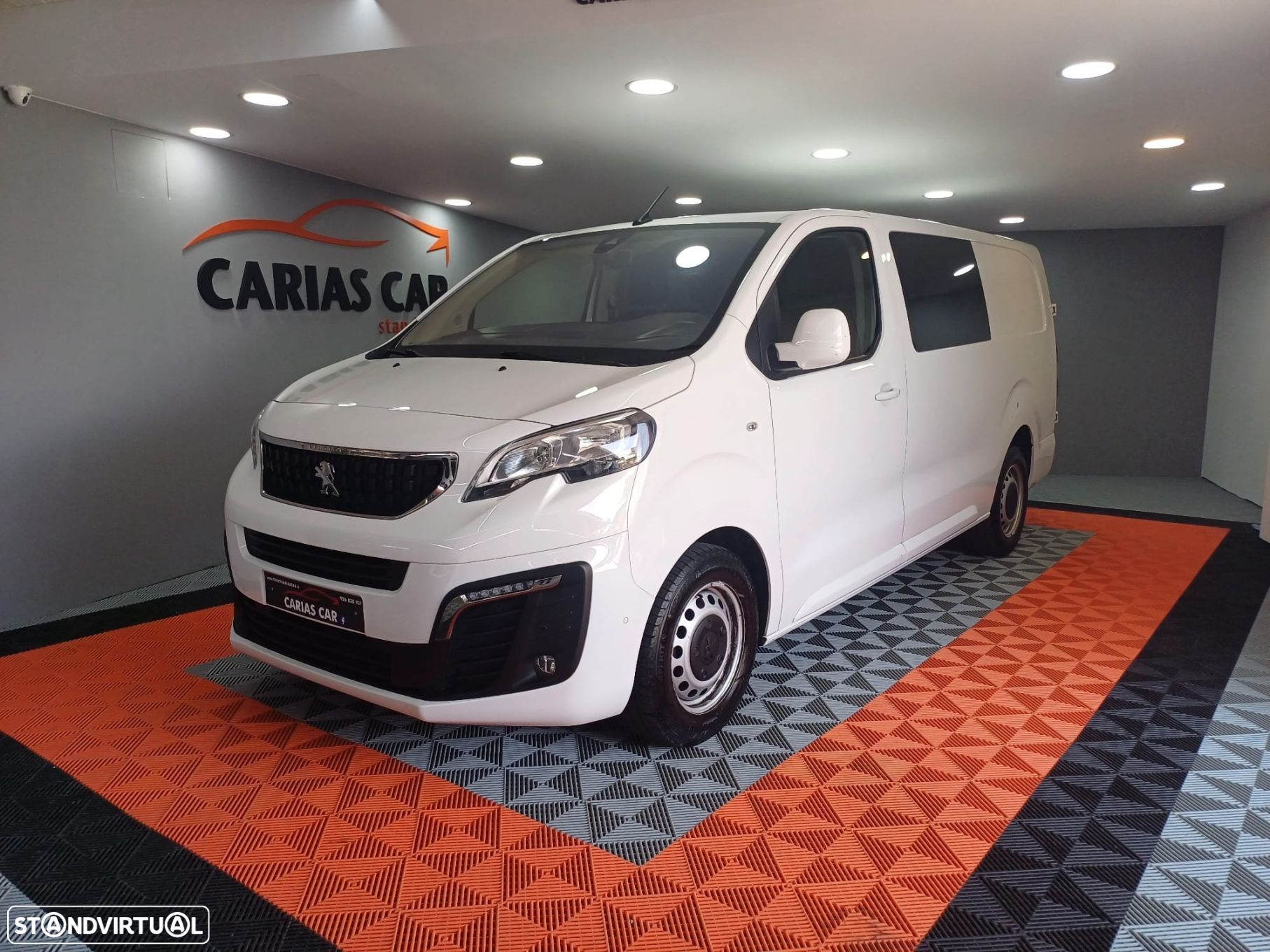 Peugeot Expert 2.0 BlueHDi Semi-Vidrado Standard EAT8 - 1