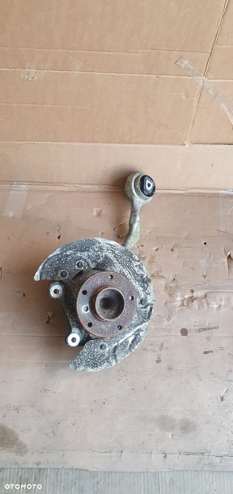 Zwrotnica piasta prawy przód przednia prawa BMW I E81 E87 3 E90 E91 6764444 - 1