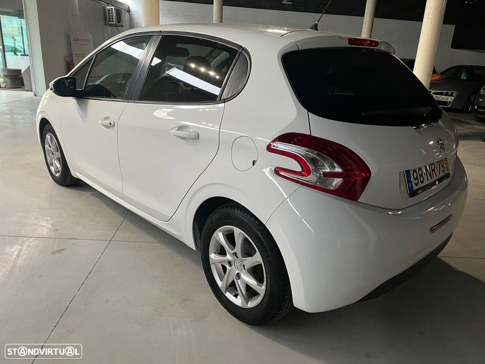 Peugeot 208 1.2 PureTech Allure - 3
