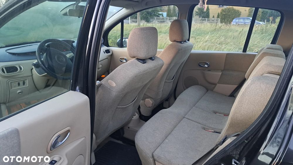 Renault Modus 1.6 16V Privilege - 5