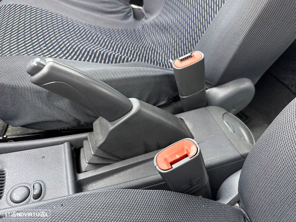 Fiat Brava Hatchback (182) 1.4 12 V Gasolina 80 cv  59 kW 1995 - 1998 182 A3.000 para peças - 10