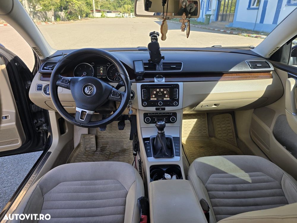 Volkswagen Passat 2.0 TDI BlueMotion Tehnology 4Motion Highline - 4