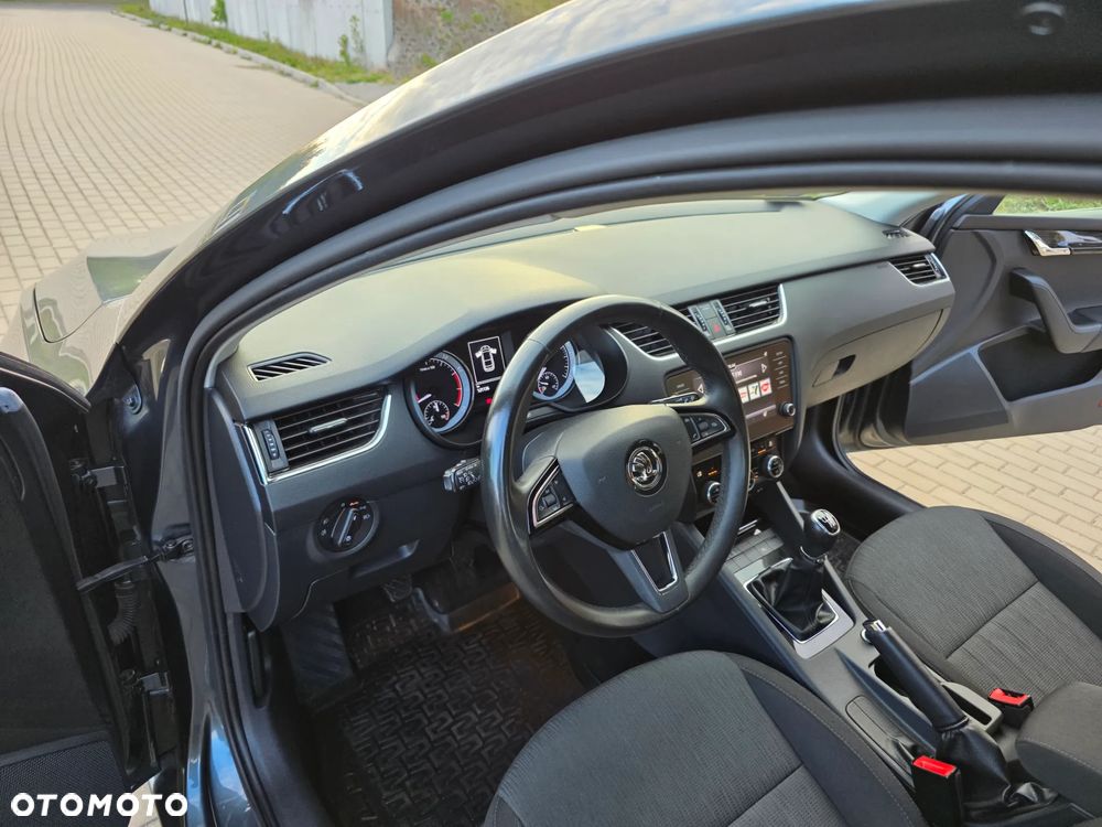 Skoda Octavia 1.4 TSI Style - 36