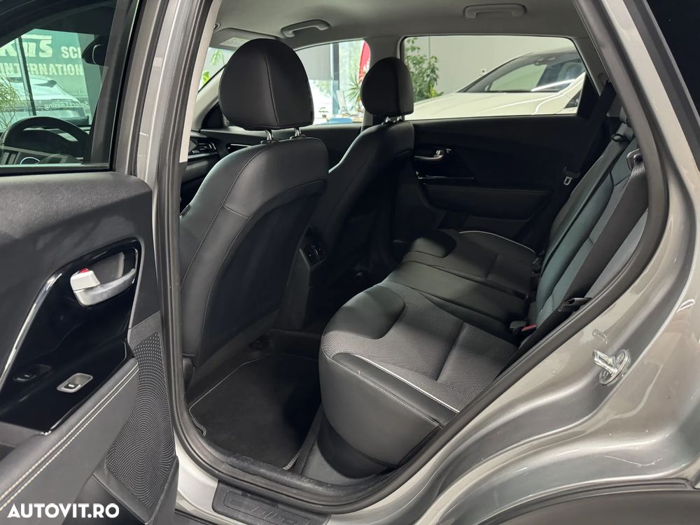 Kia Niro e-Niro 150 kW Vision - 7
