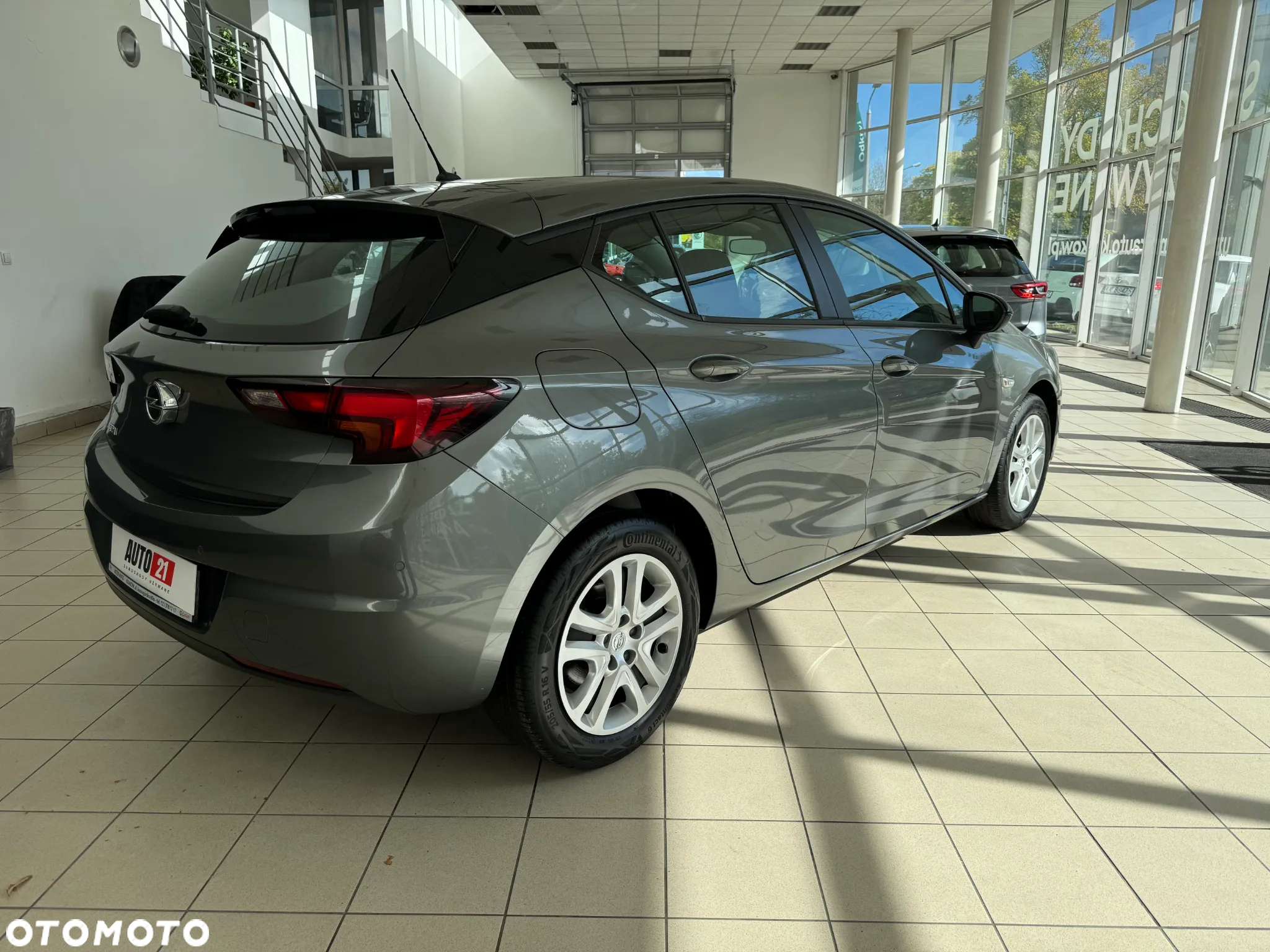 Opel Astra V 1.2 T Edition S&S - 11