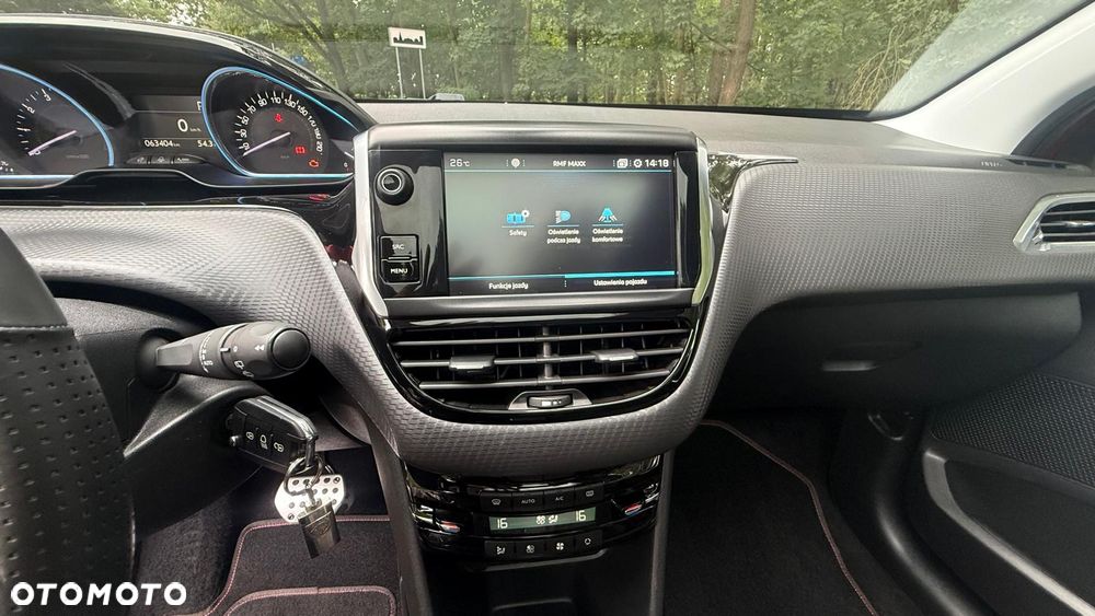 Peugeot 2008 PureTech 110 GPF Stop&Start EAT6 Style - 32