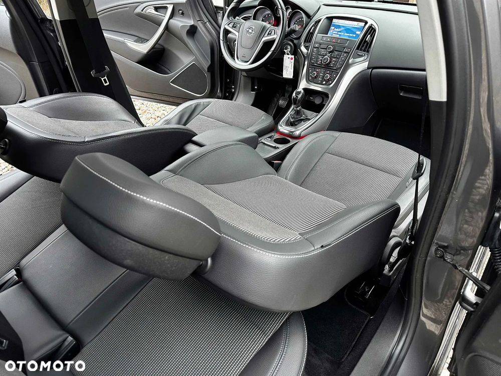 Opel Astra 1.4 T Cosmo - 20