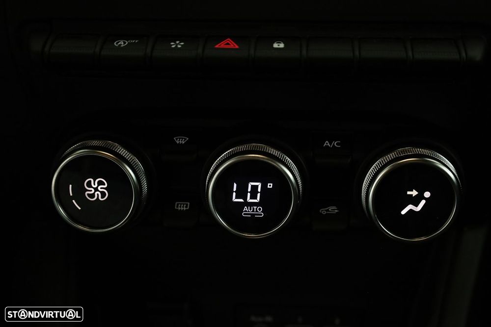 Renault Captur 1.0 TCe Techno Bi-Fuel - 13