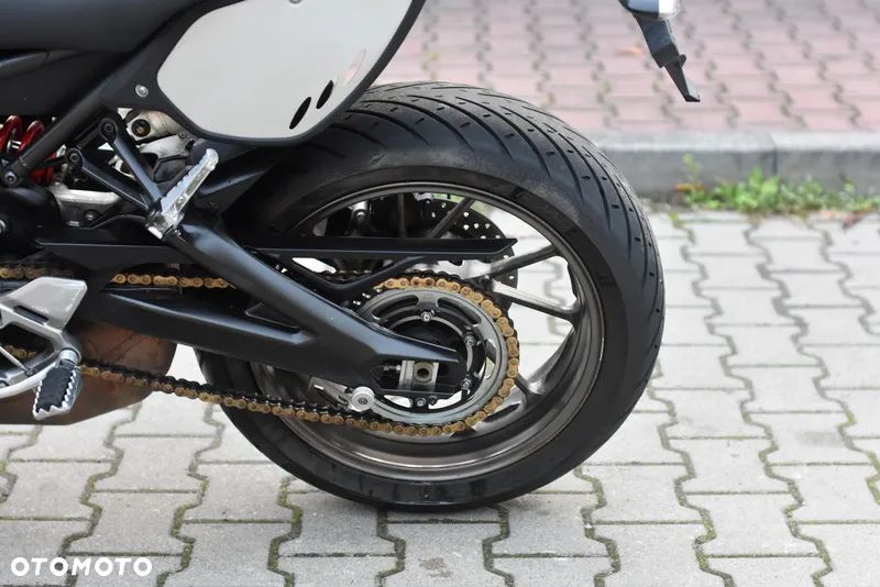 Yamaha MT - 21