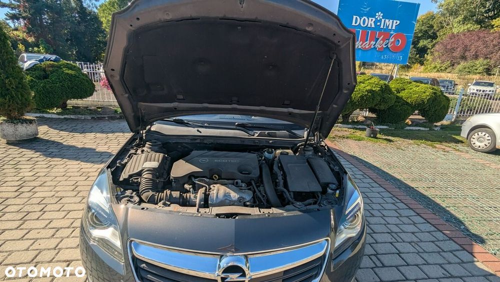 Opel Insignia - 12
