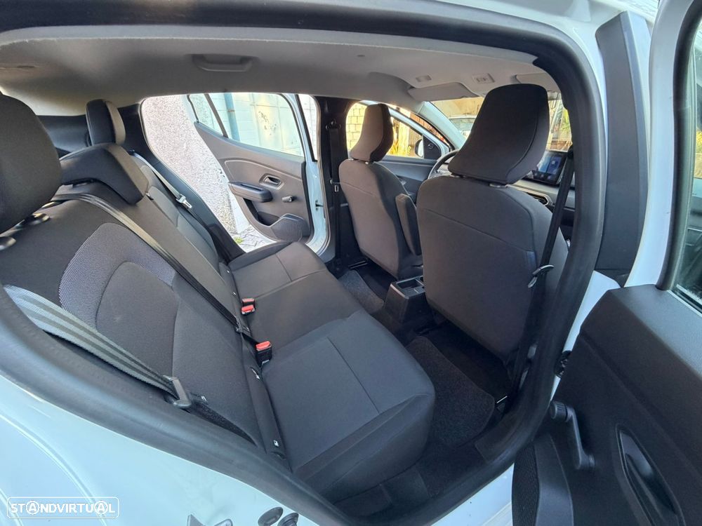 Dacia Sandero 1.0 SCe Essential — fotografia 14