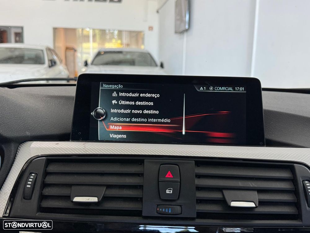 BMW 330 e iPerformance Pack M - 21