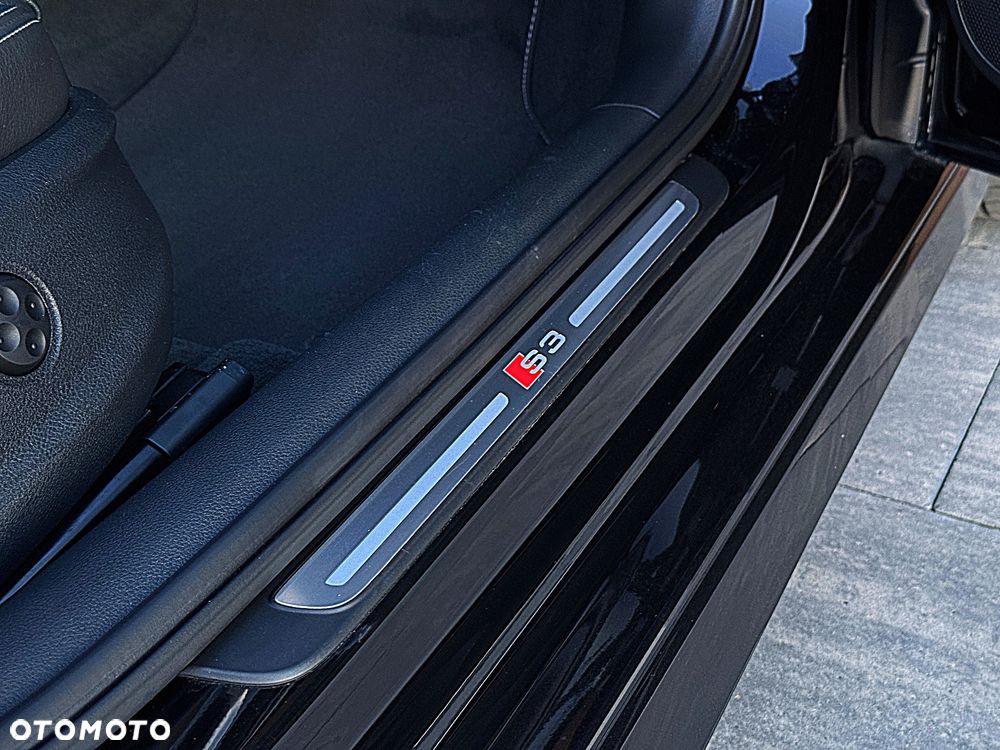 Audi S3 S tronic - 15
