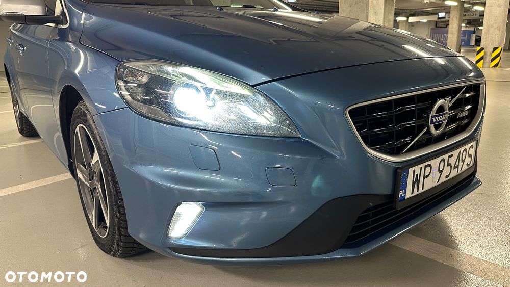 Volvo V40 D4 Drive-E R-Design Summum - 6