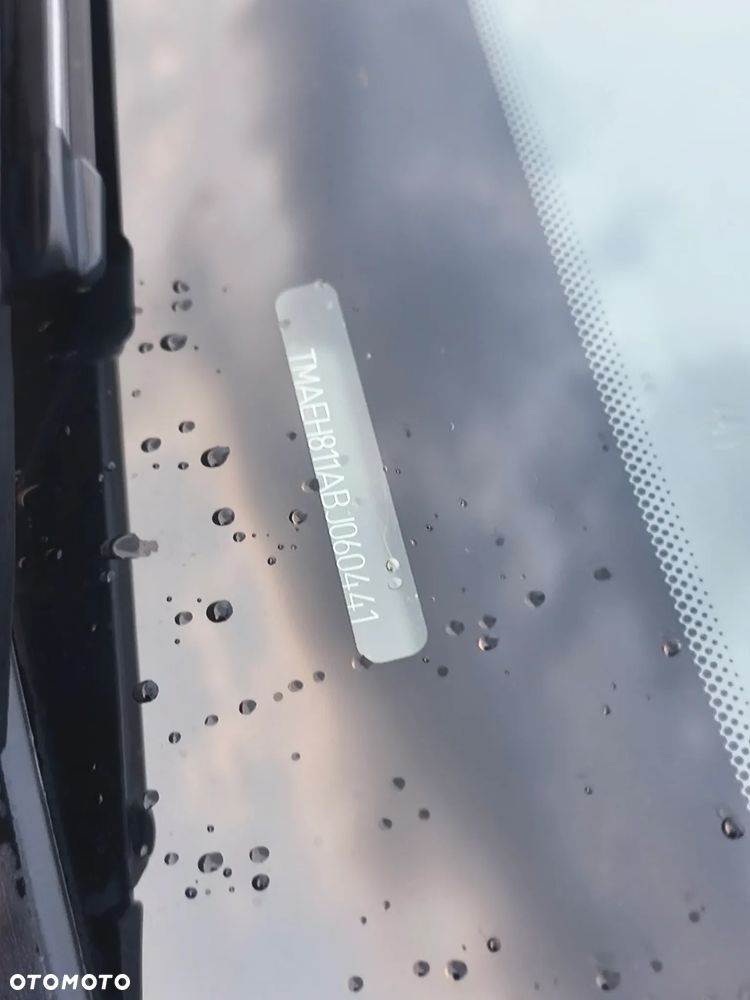 Kia Venga - 8