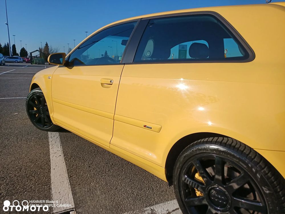 Audi A3 3-drzwiowe 3.2 Quattro Ambition DSG - 12