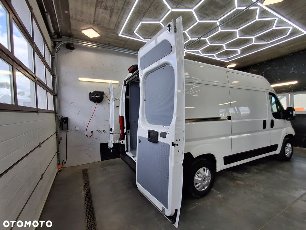 Peugeot Boxer 2020 Rok Furgon VAN L2H2 Kamera Cofania Nawigacja Fabryczna TomTom Światła LED Klimatyzacja Automatyczna Tempomat Niski Przebieg - 12