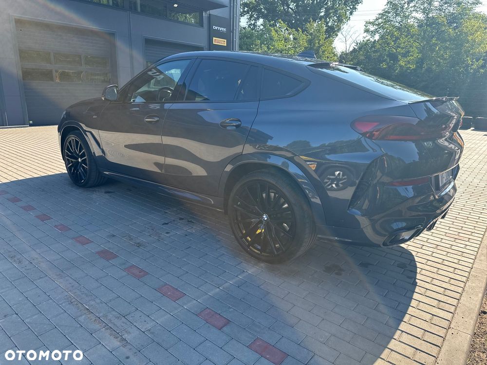 BMW X6 - 10