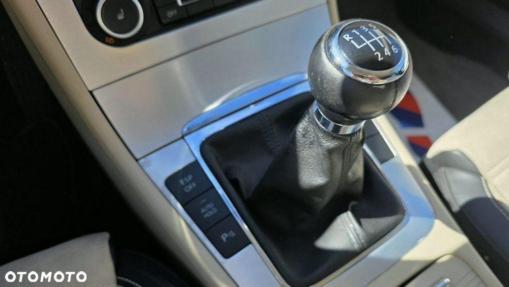 Volkswagen Passat CC - 12