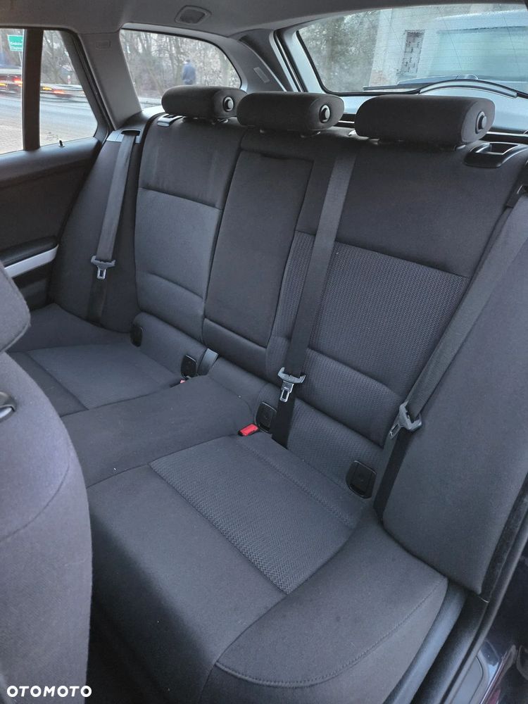 BMW Seria 3 320i - 14