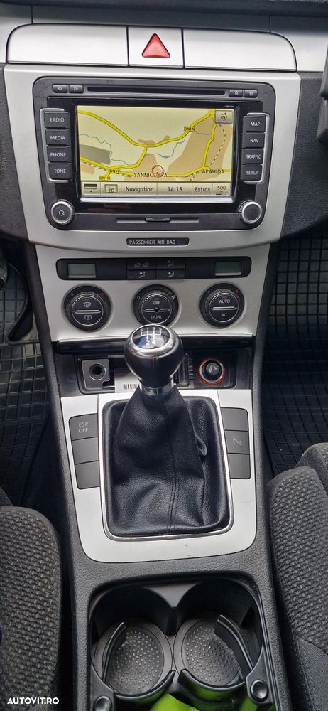 Volkswagen Passat 1.9 TDI DPF Comfortline - 9