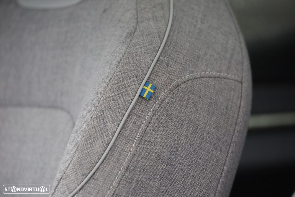 Volvo EX30 69 kWh Single Motor Extended Range Ultra - 11