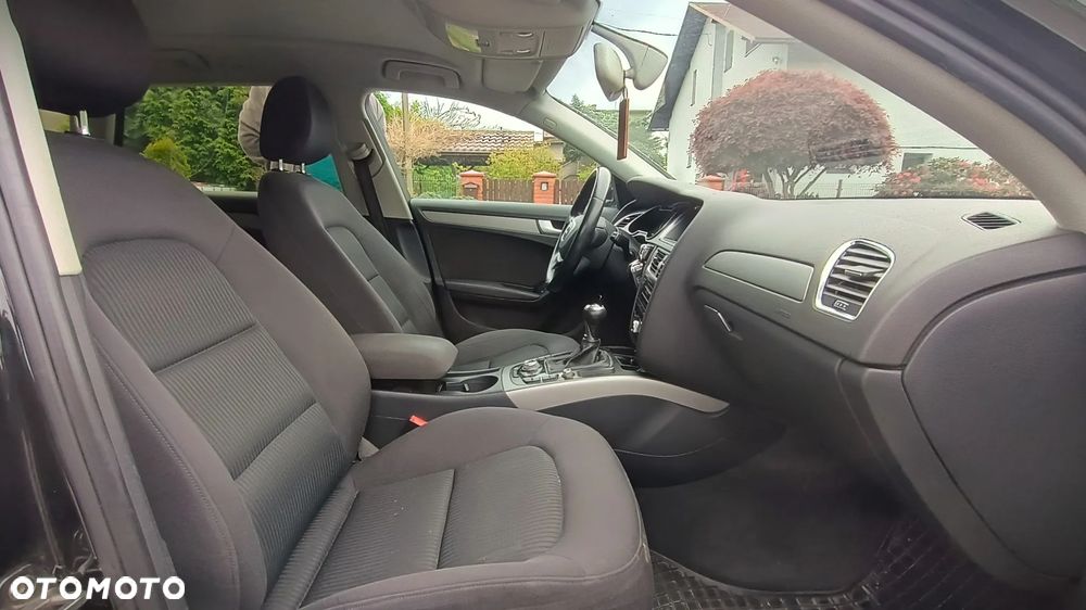 Audi A4 Avant 2.0 TDI DPF Ambiente - 15