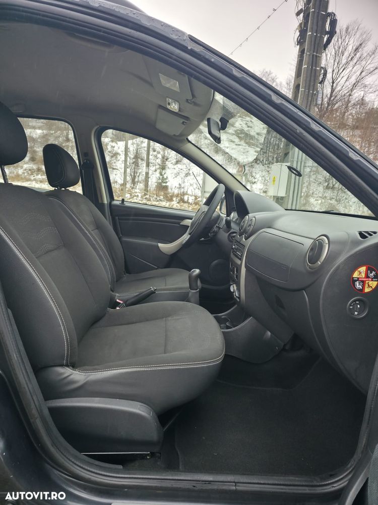 Dacia Sandero 1.6 MPI Stepway - 6