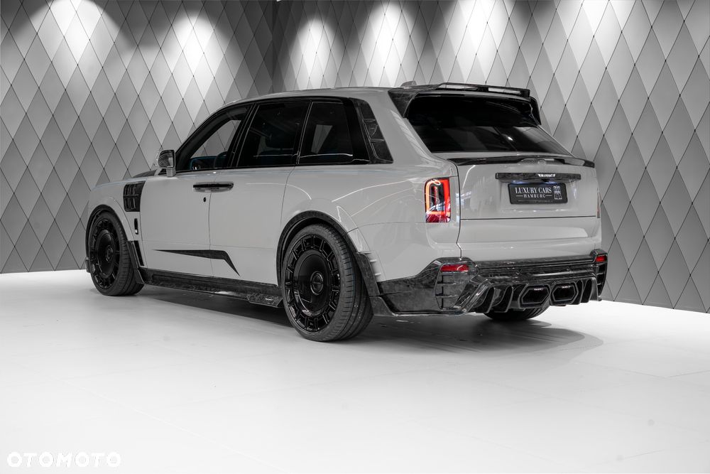 Rolls-Royce Cullinan - 5