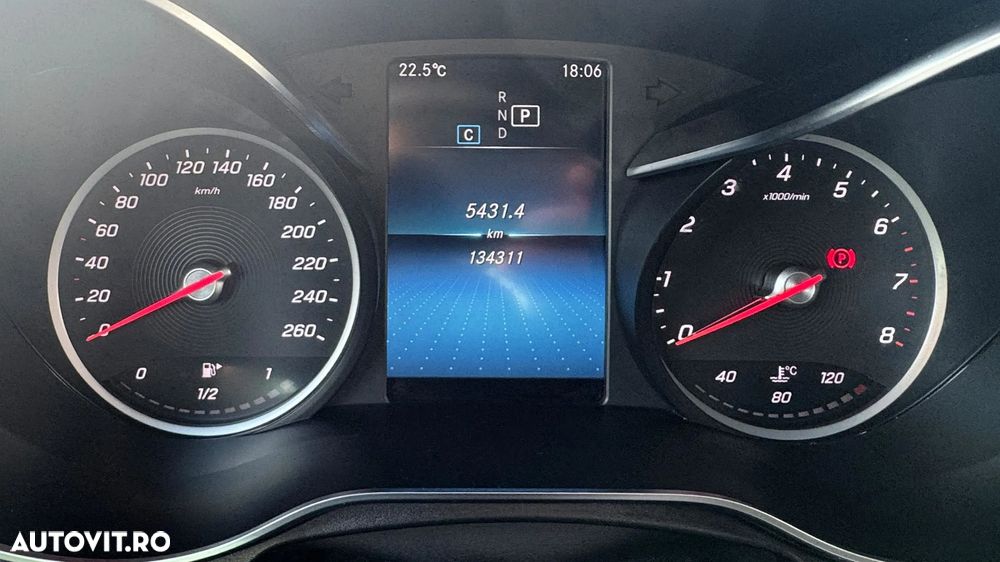 Mercedes-Benz GLC 300 4MATIC - 13