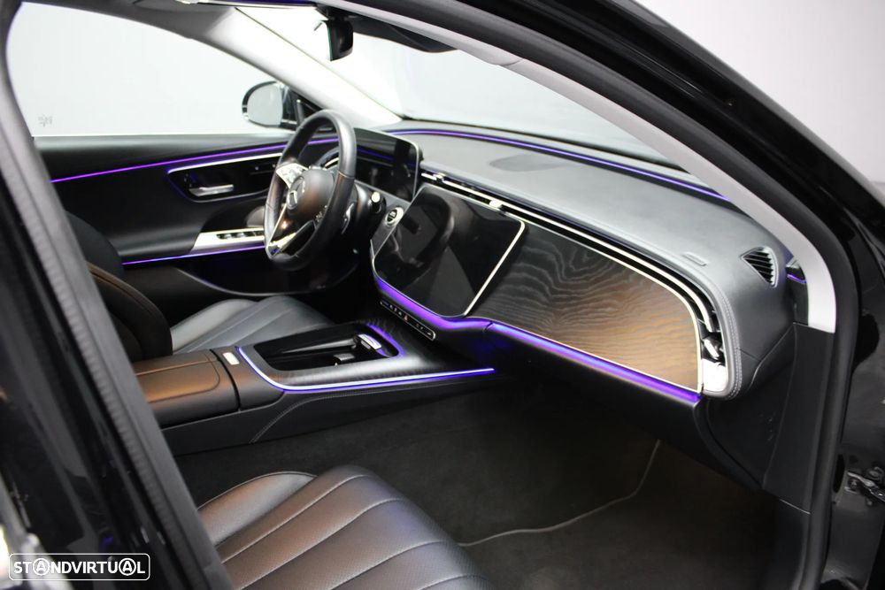 Mercedes-Benz E 300 T 9G-TRONIC - 22