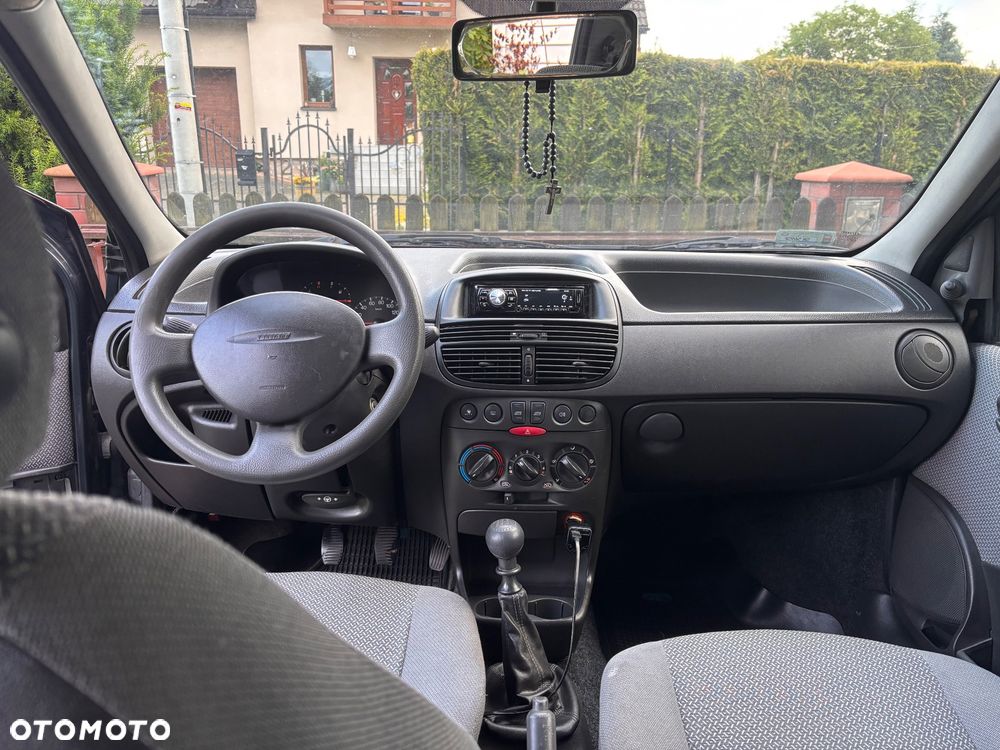 Fiat Punto 1.2 8V - 5