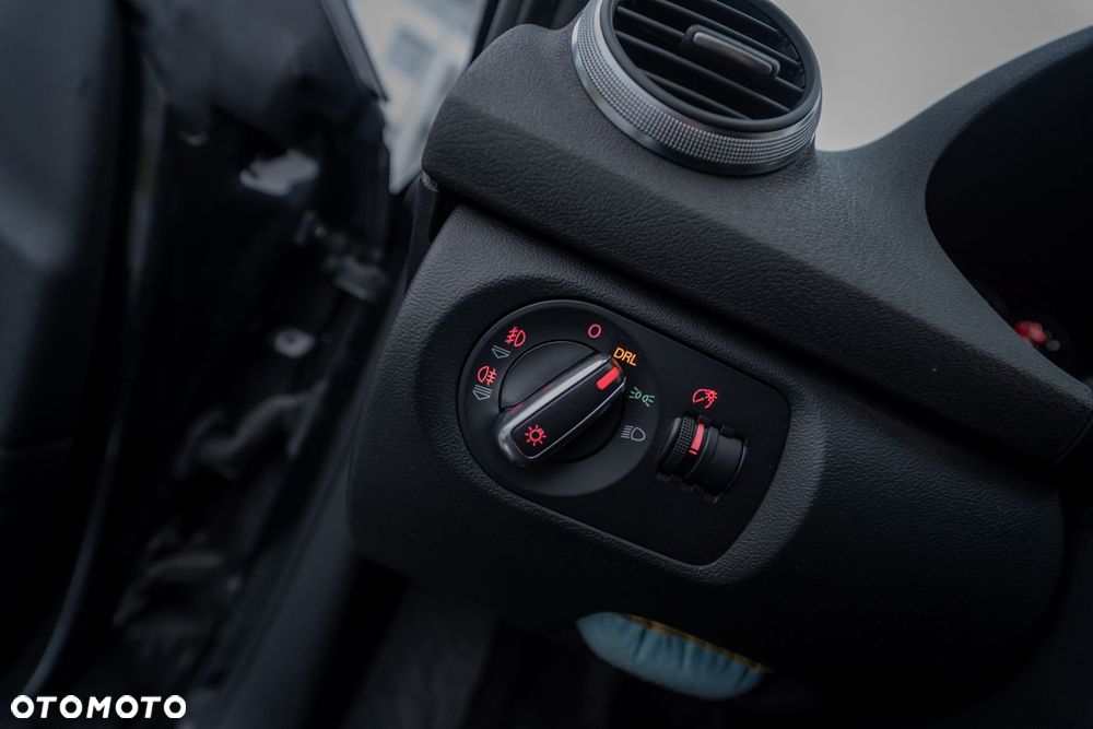 Audi A3 3-drzwiowe 2.0 TDI DPF Quattro Ambiente - 17