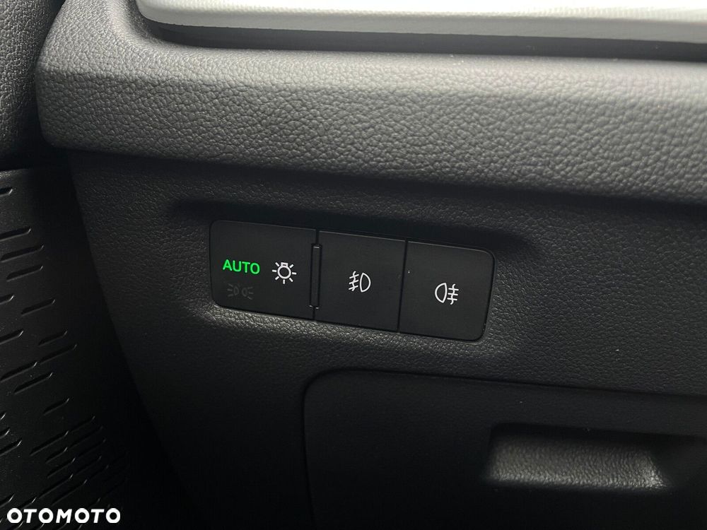 Skoda Octavia 2.0 TDI Selection DSG - 41