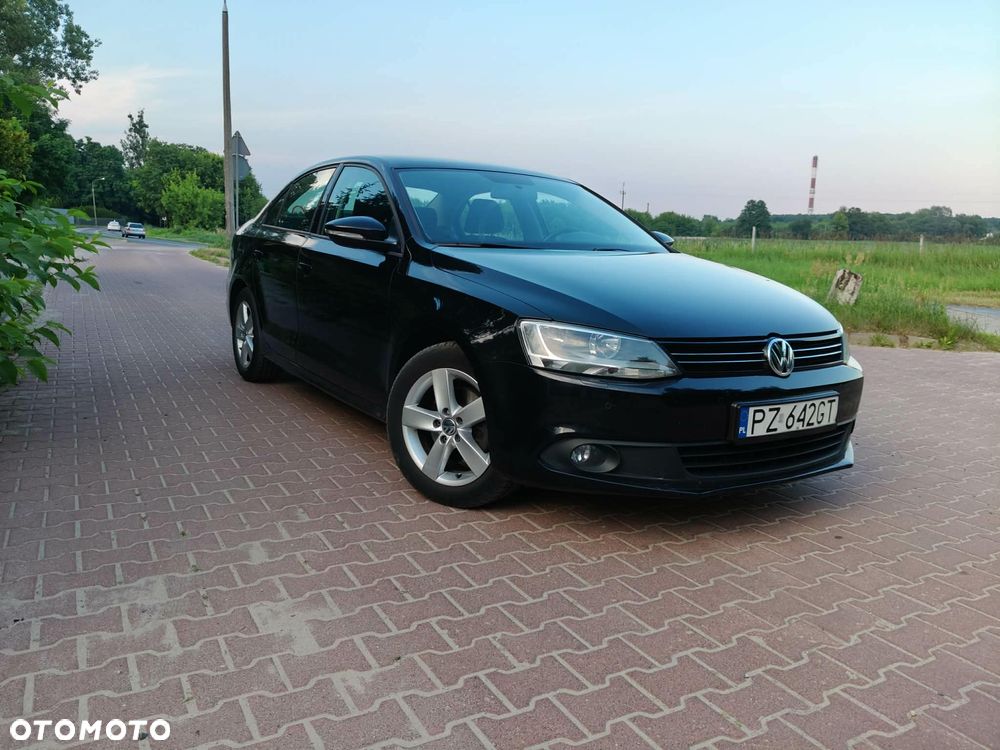 Volkswagen Jetta 1.2 TSI Comfortline - 3